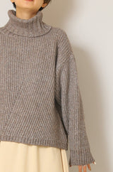 ロービングタートルネックプルオーバー