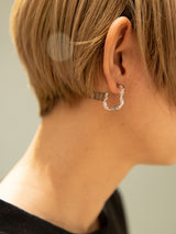 ツイストフープピアス