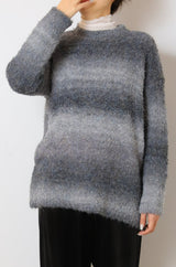 グラデーションニット