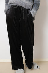 ベロアイージーストレートパンツ
