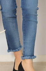 ダメージデニムスキニーパンツ