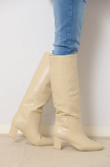 ルーズロングブーツ