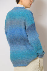 グラデーションニット