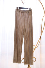 シャイニープリーツパンツ