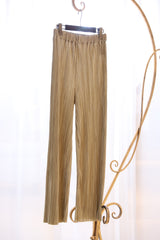 シャイニープリーツパンツ