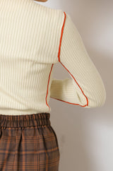 バイカラーパイピングリブニット