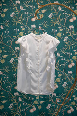 フリルショルダーブラウス