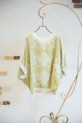 ボタニカル刺繍ドルマンブラウス