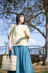 ボタニカル刺繍ドルマンブラウス