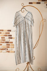 エスニック柄Vネックワンピース