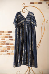 エスニック柄Vネックワンピース