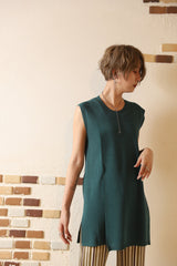 アシメスタックニットベスト