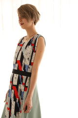 ベルト付き柄プリーツワンピース