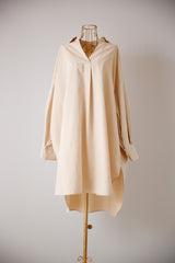 変形スキッパーロングプルオーバー