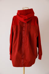 バックデザインパーカー