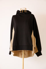 バックデザインパーカー