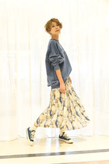 裏使い切替ロゴ刺繍プルオーバー