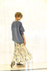 裏使い切替ロゴ刺繍プルオーバー